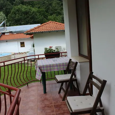 By The River Complex Otel Balkanets (Lovech)