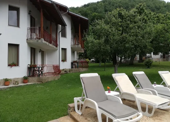 By The River Complex Hotel Balkanets (Lovech)